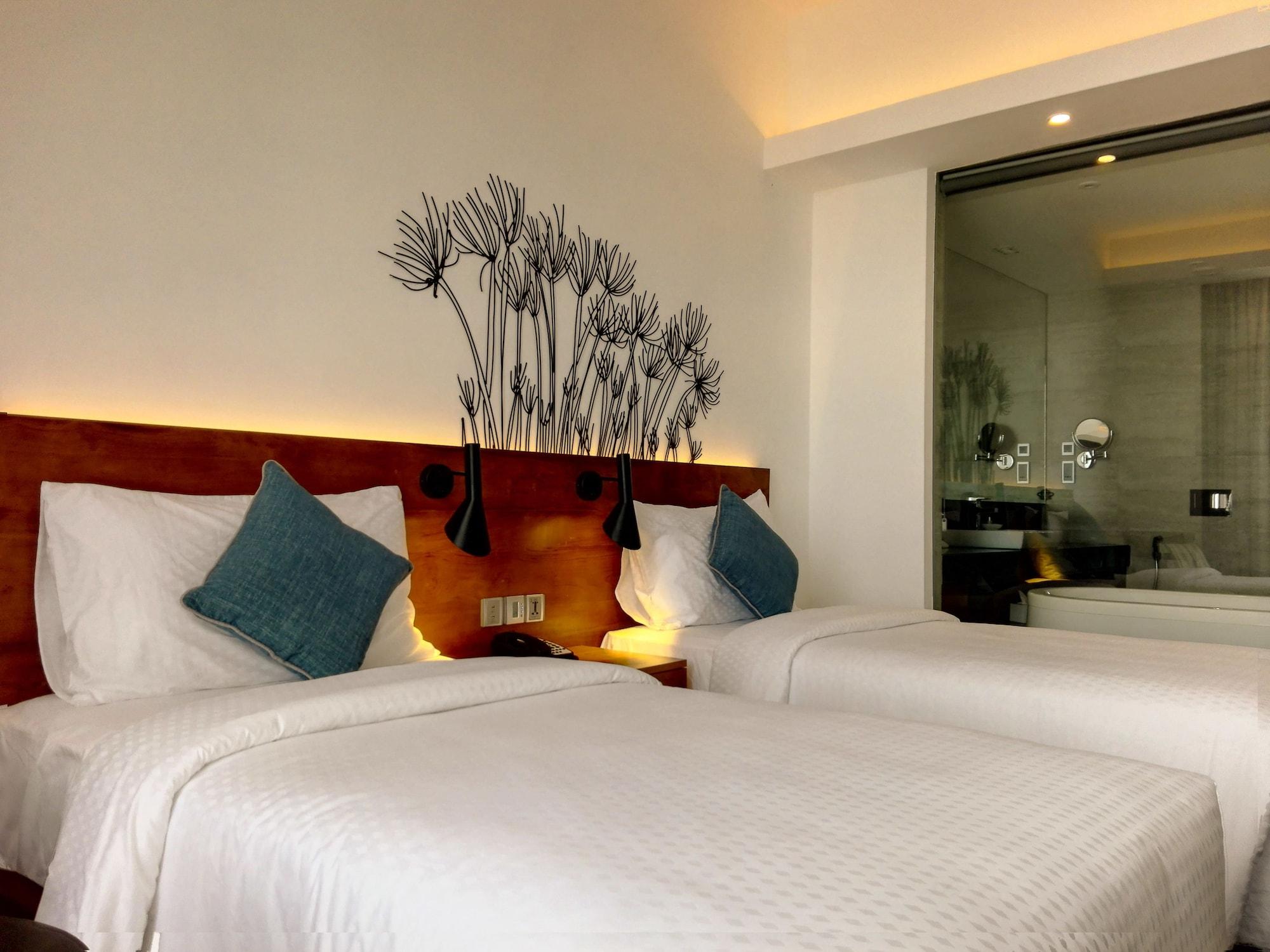 Jetwing Seven 5* Colombo