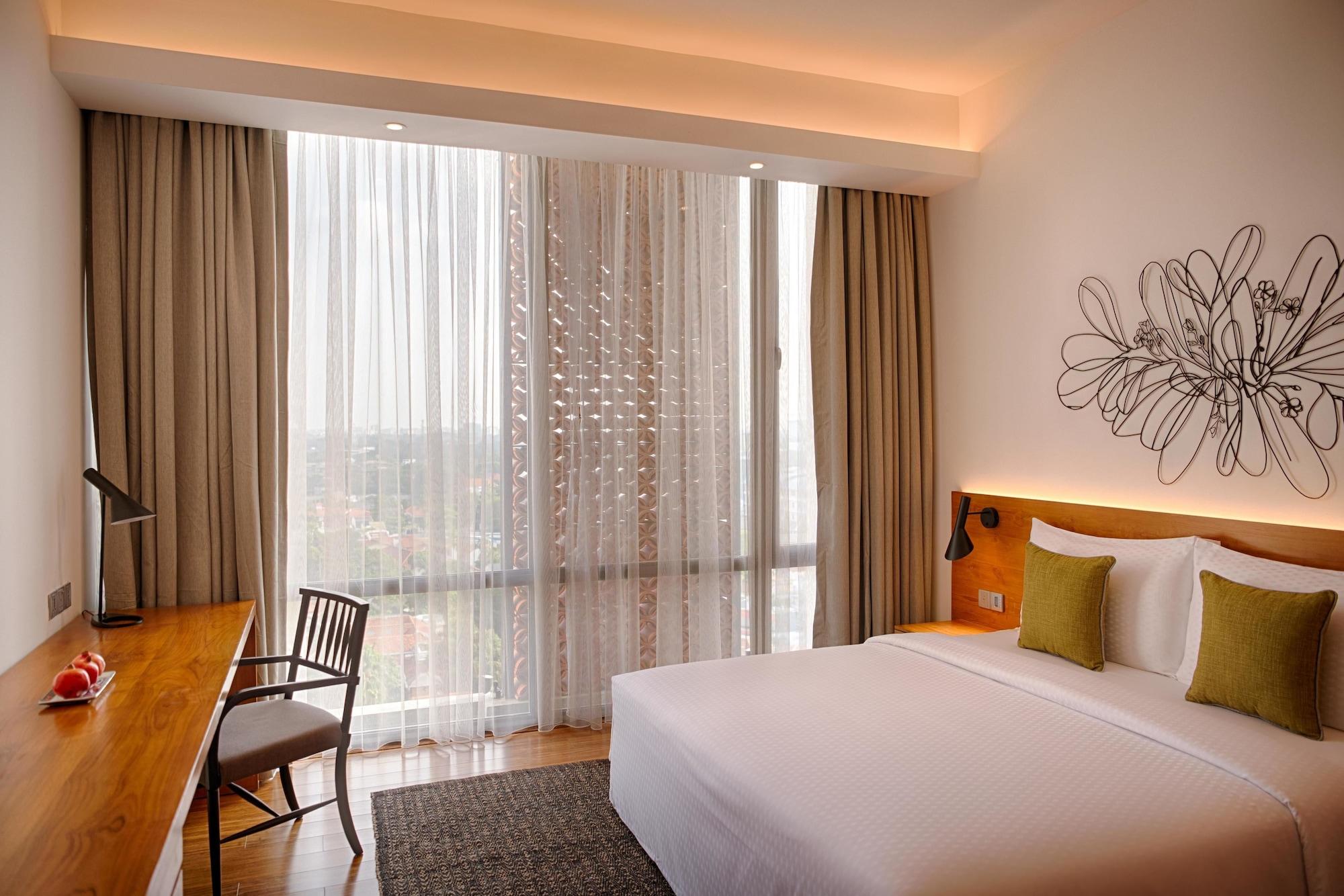 Jetwing Seven 5* Colombo