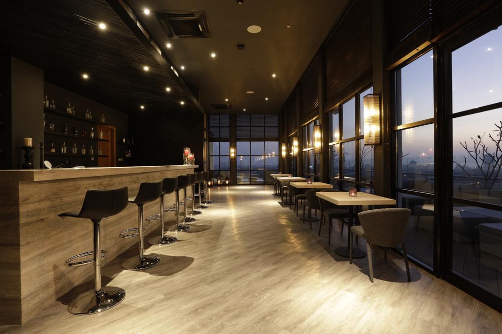 Jetwing Seven Hotel 5*