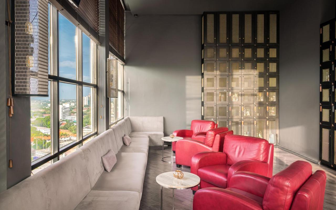 Hotel Jetwing Seven 5*